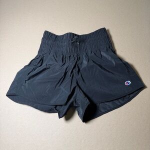 Champion Women's Shorts Woven C Patch Logo High Waist 2.5 Inseam Black Size M